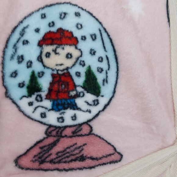 Peanuts Snoopy Twin Plush Blanket 60" X 90" By Berkshire Pink Holiday Snow Globe - Picture 2 of 11